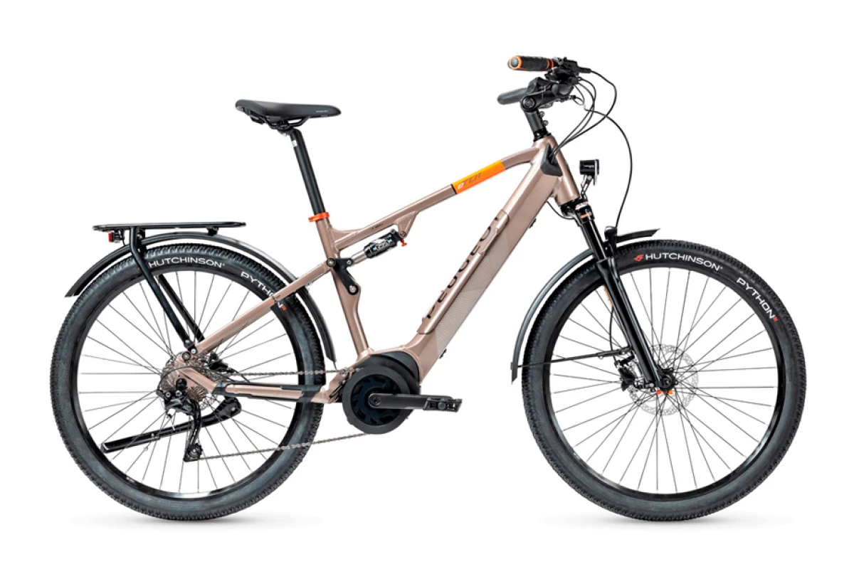 The eT01 Crossover FS is available with or without lights, mudguards, kickstand and cargo rack
