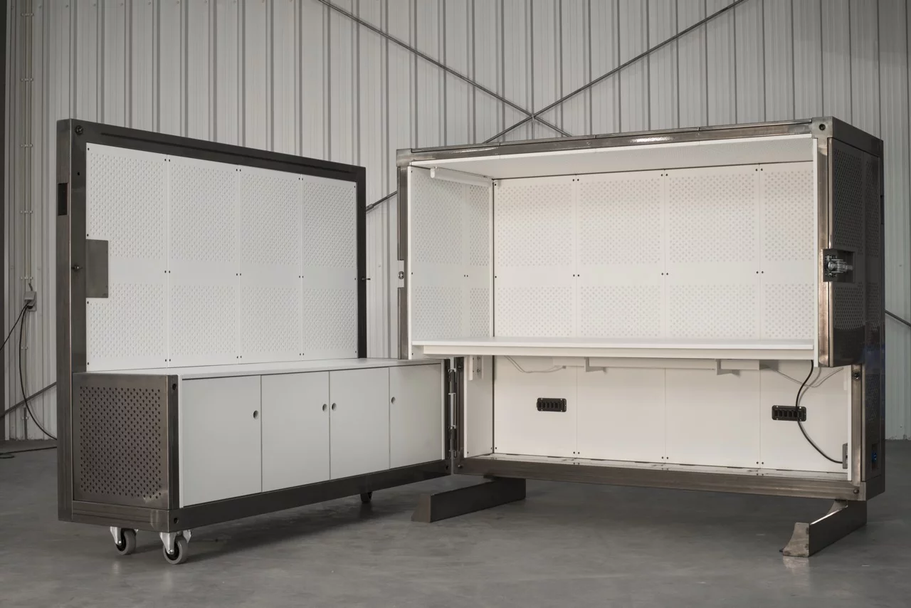 From Beehive's point of view, a major advantage of the BEEBOX is that it allows almost any disused building interior to be transformed into a full-functioning office in the relative blink of an eye