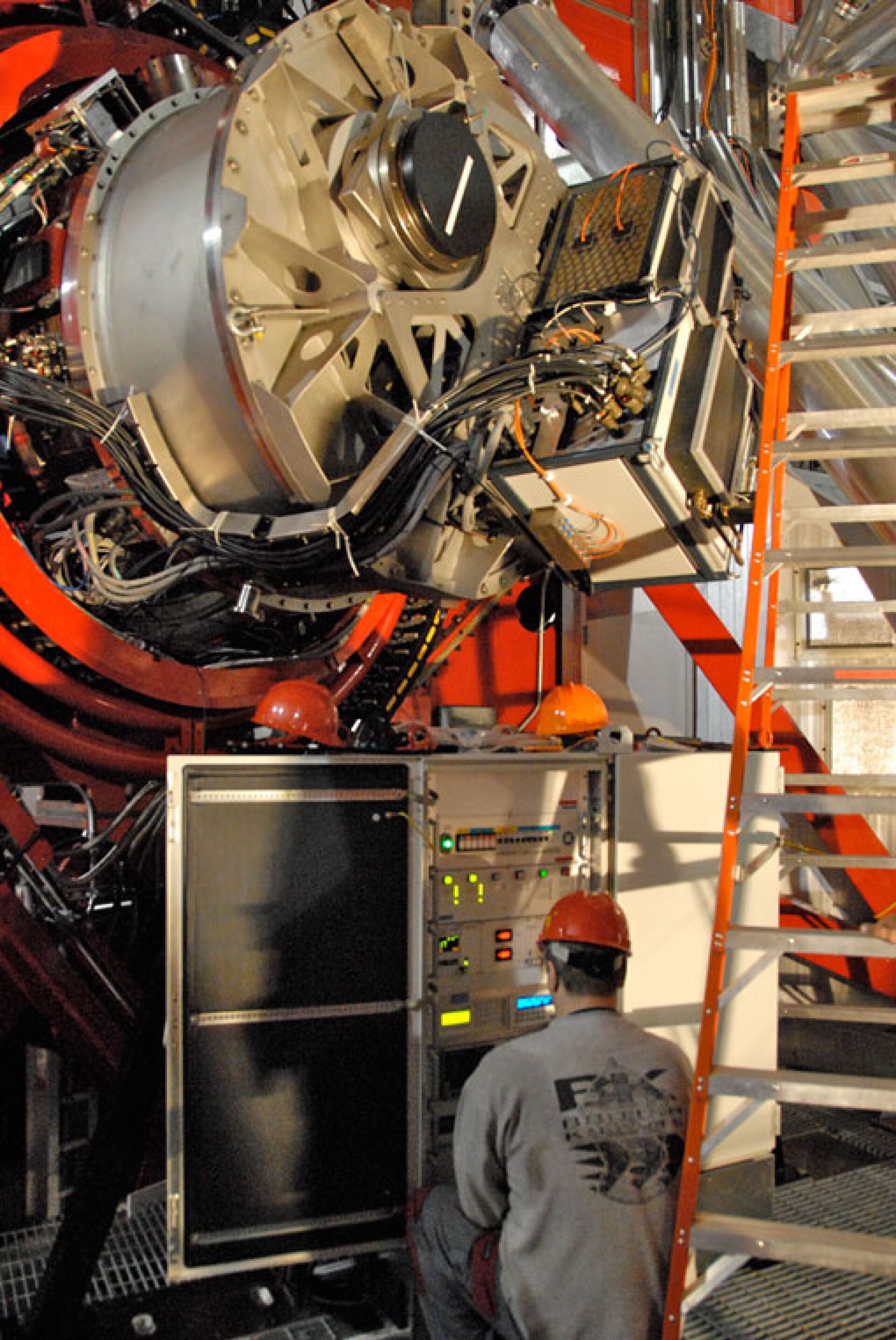 World's largest optical telescope gains a powerful tool, with LUCIFER