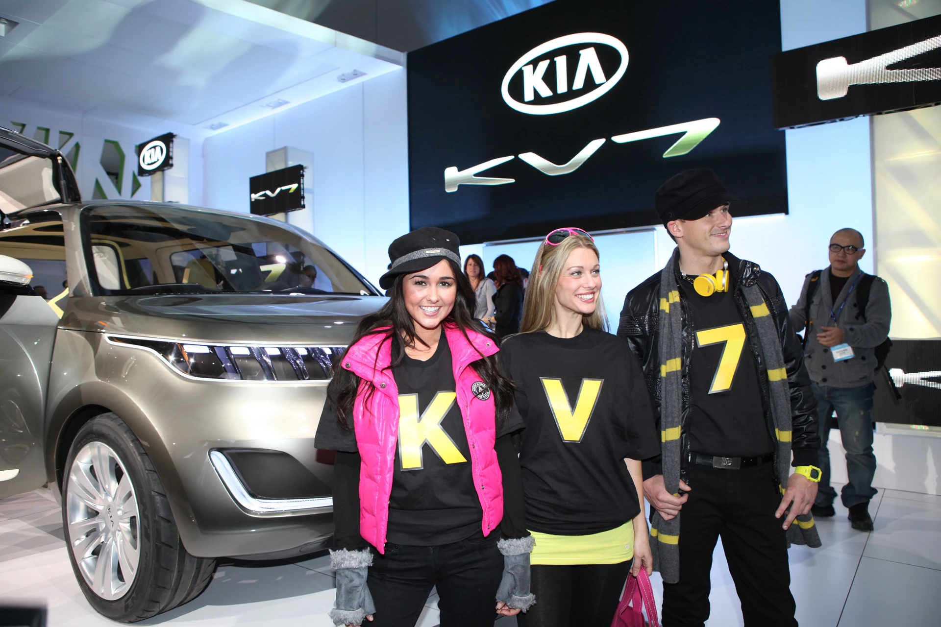 Kia KV7 Concept at the Detroit Auto Show
