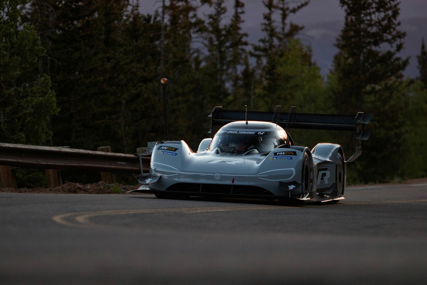 The Volkswagen I.D. R Pikes Peak in qualifying action