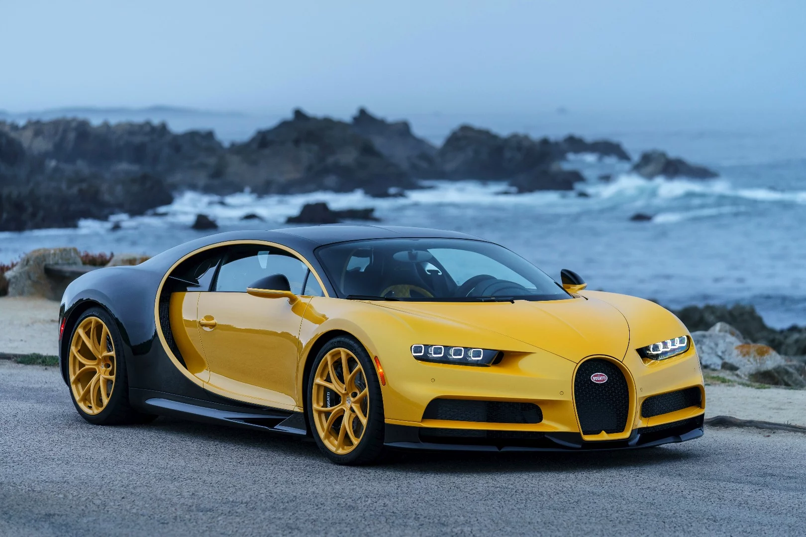The first US Chiron wears a yellow and "Nocturne"-black paint job