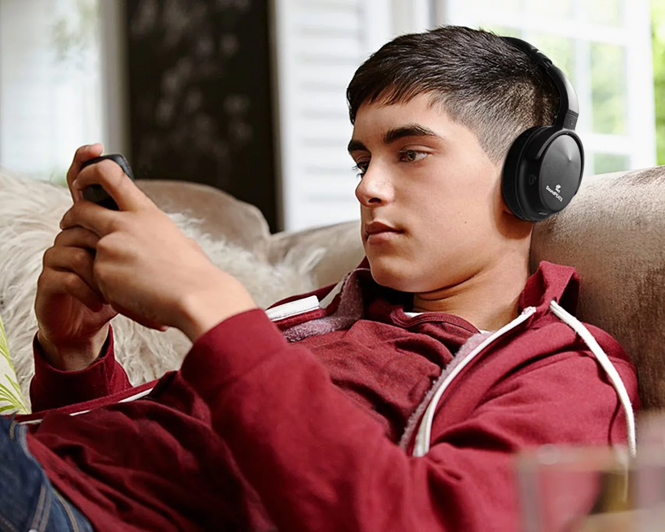 The Soundpeats A1 includes phone call capability