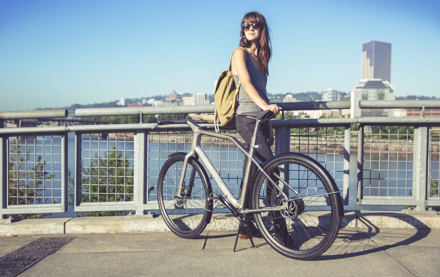 The Solid features a 3D-printed titanium frame