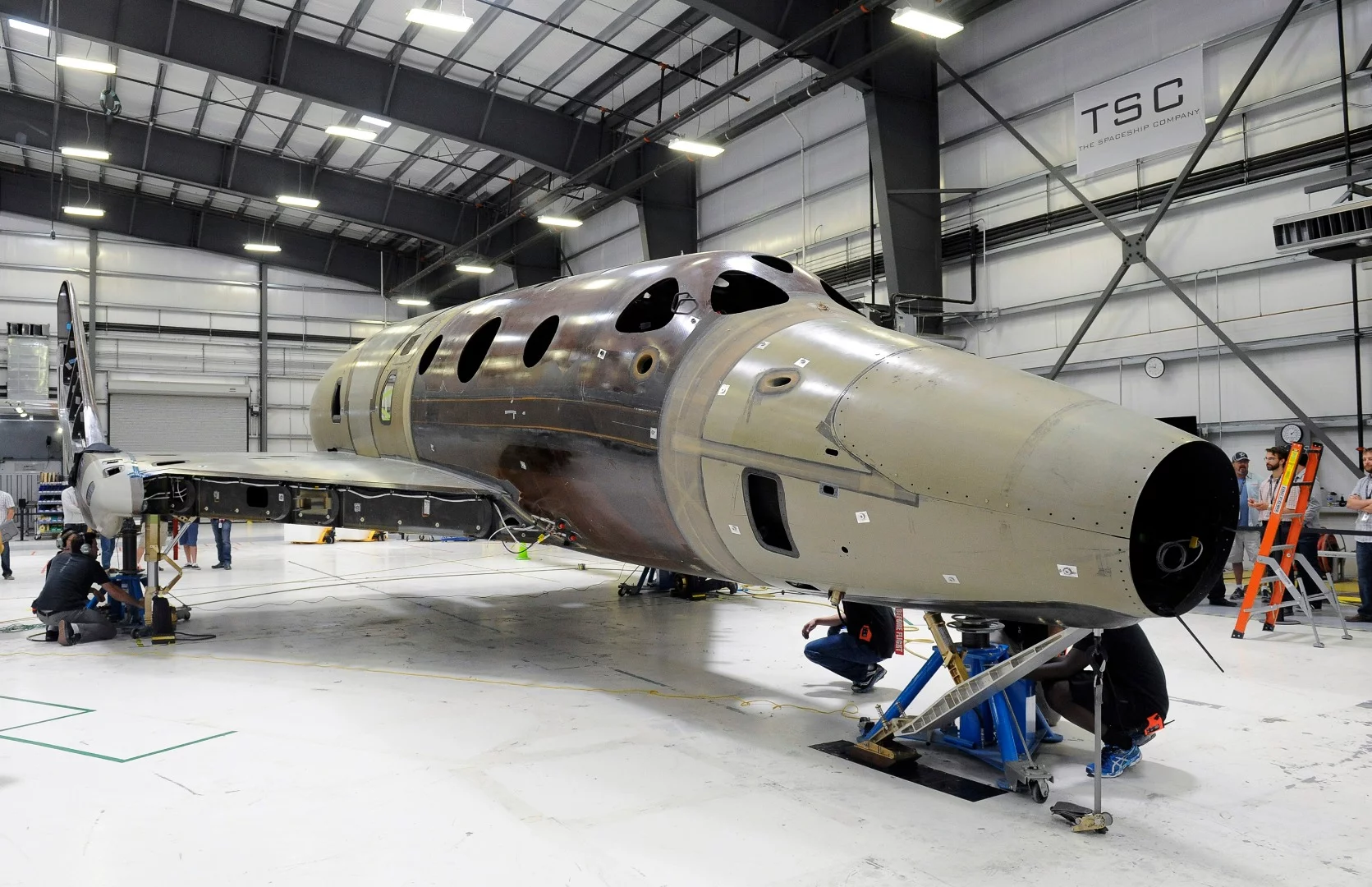 the second SpaceShipTwo under construction