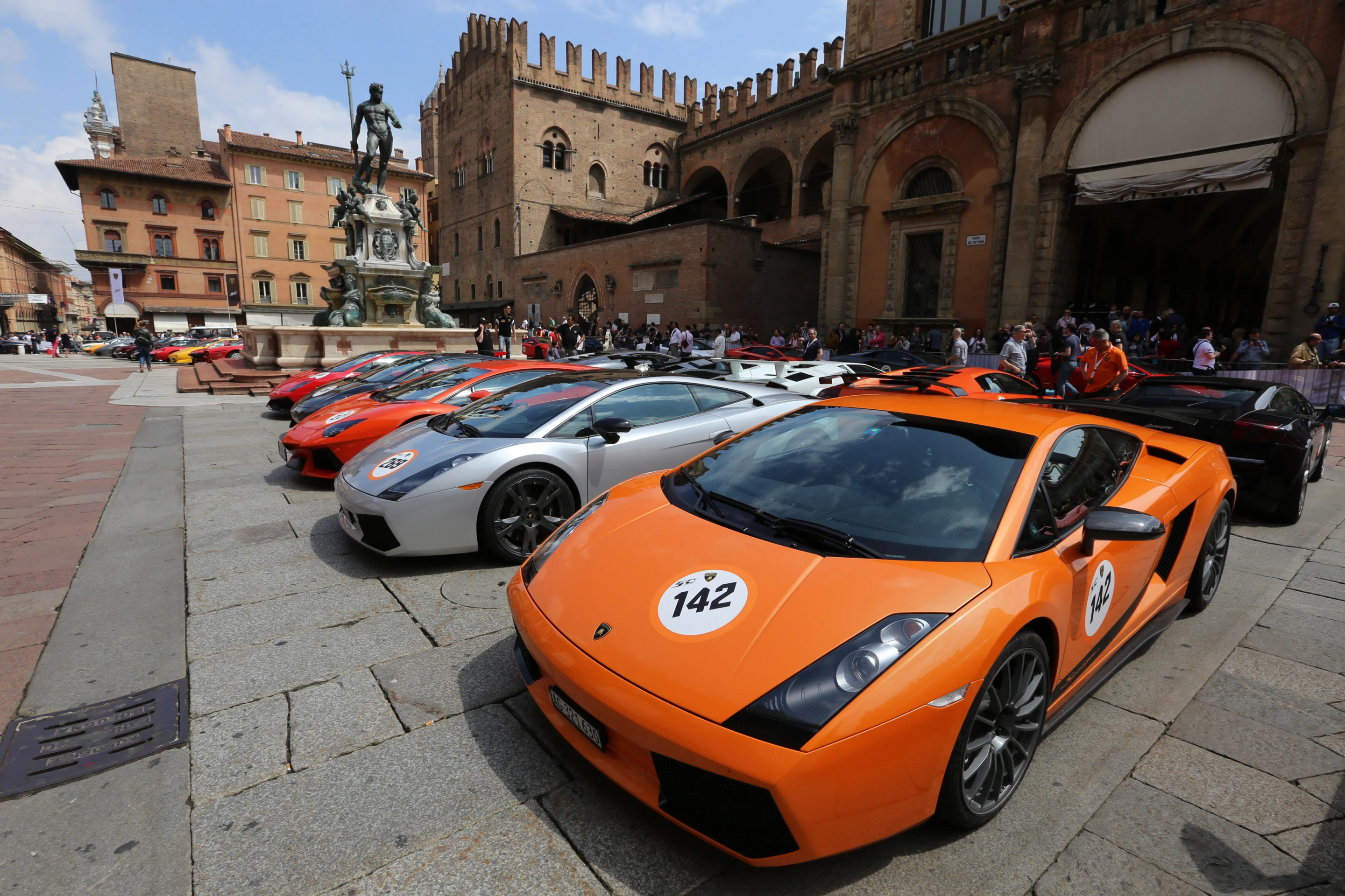 Tour started in Milan and toured throughout Italy stopping at key cities during the 3 day event