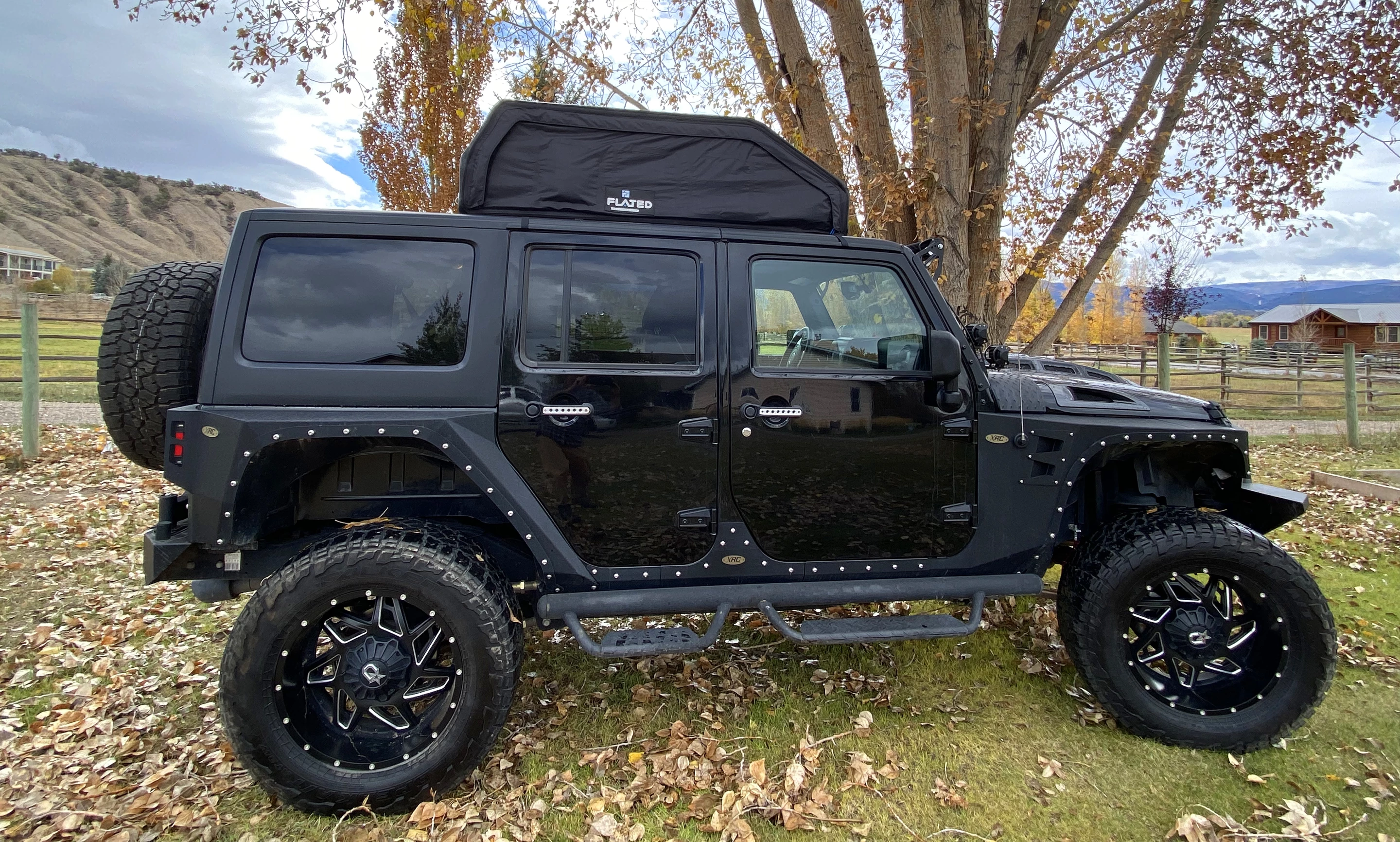 A serious Wrangler gets some serious inflatable storage