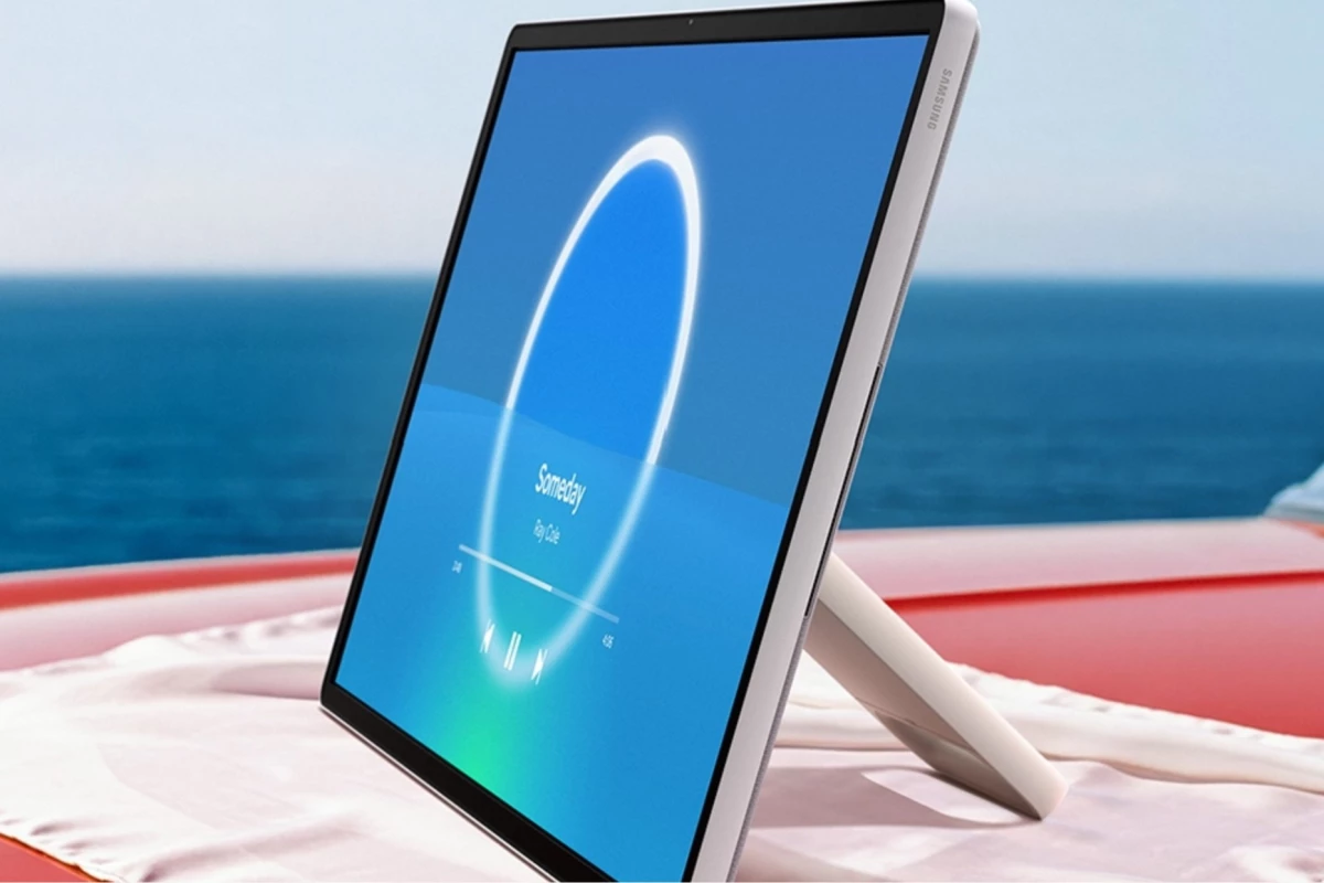 The Moving Style smart TV features a built-in adjustable kickstand, 27-inch QHD screen and battery power for entertainment on the go
