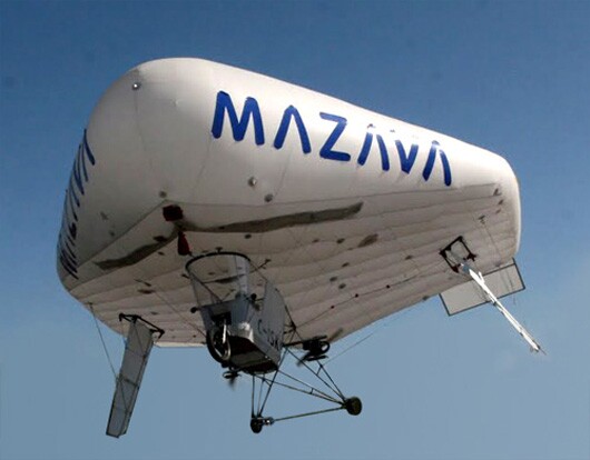 The 10 m prototype Solar Ship on a test flight (Image: Solar Ship)