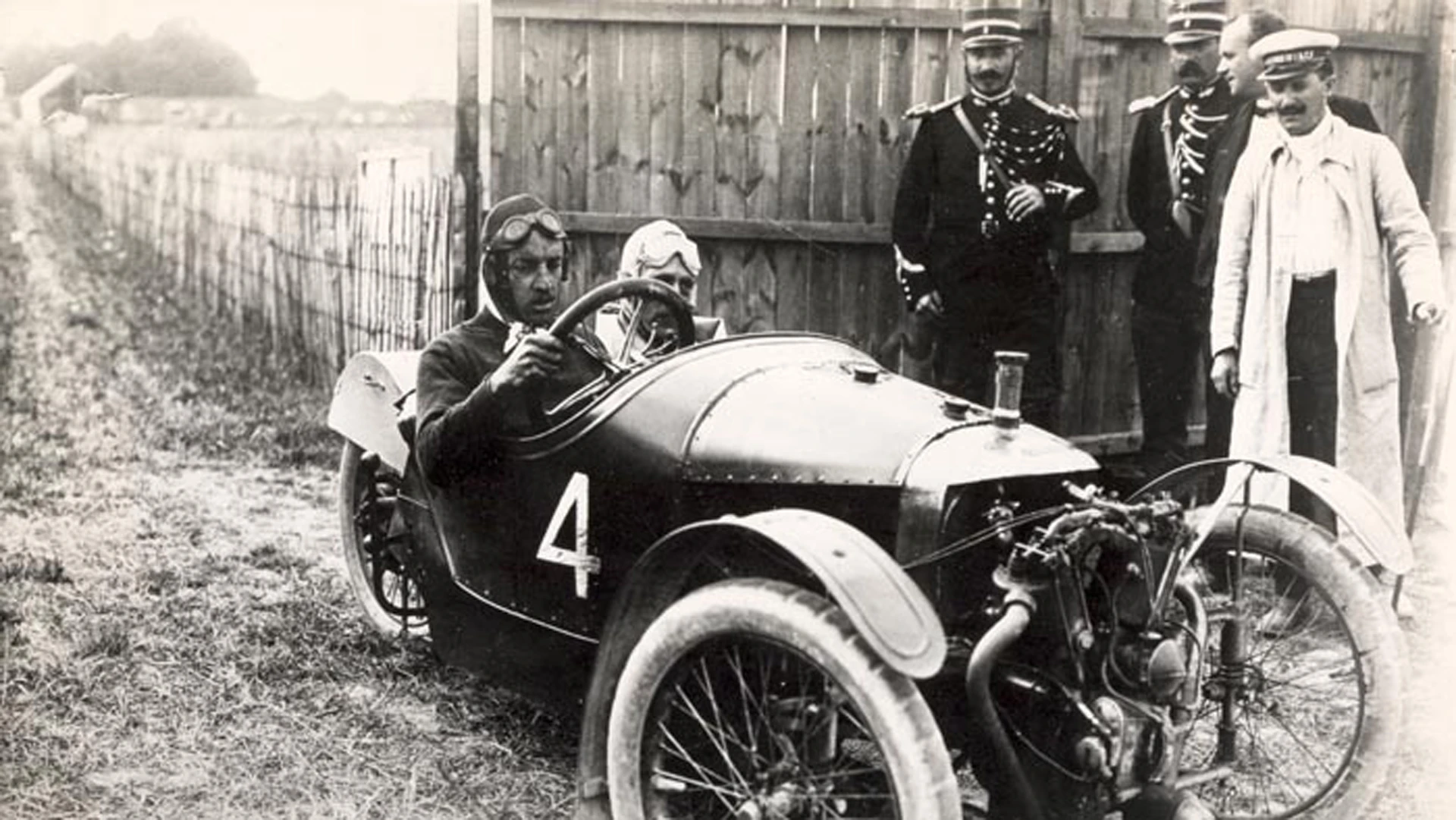 Historical three wheeler from Morgan