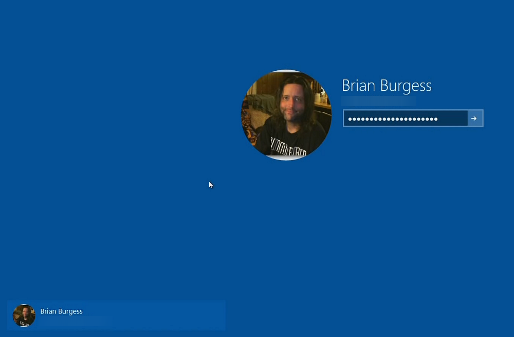 Redesigned Windows 10 login screen