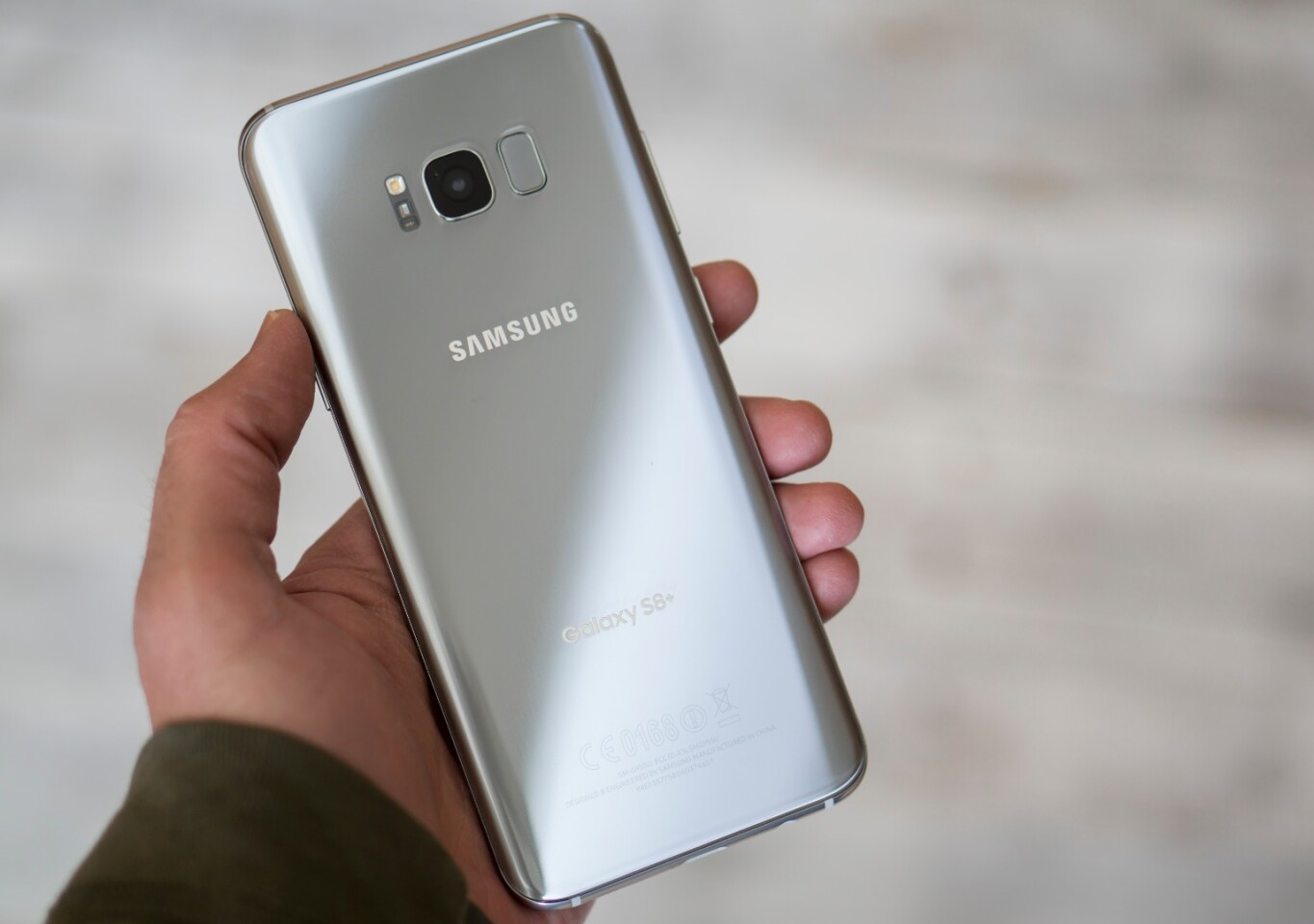 Glass back of the Galaxy S8+