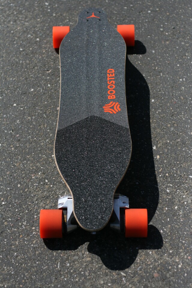Boosted Boards skateboard up for preorder, still world's lightest EV