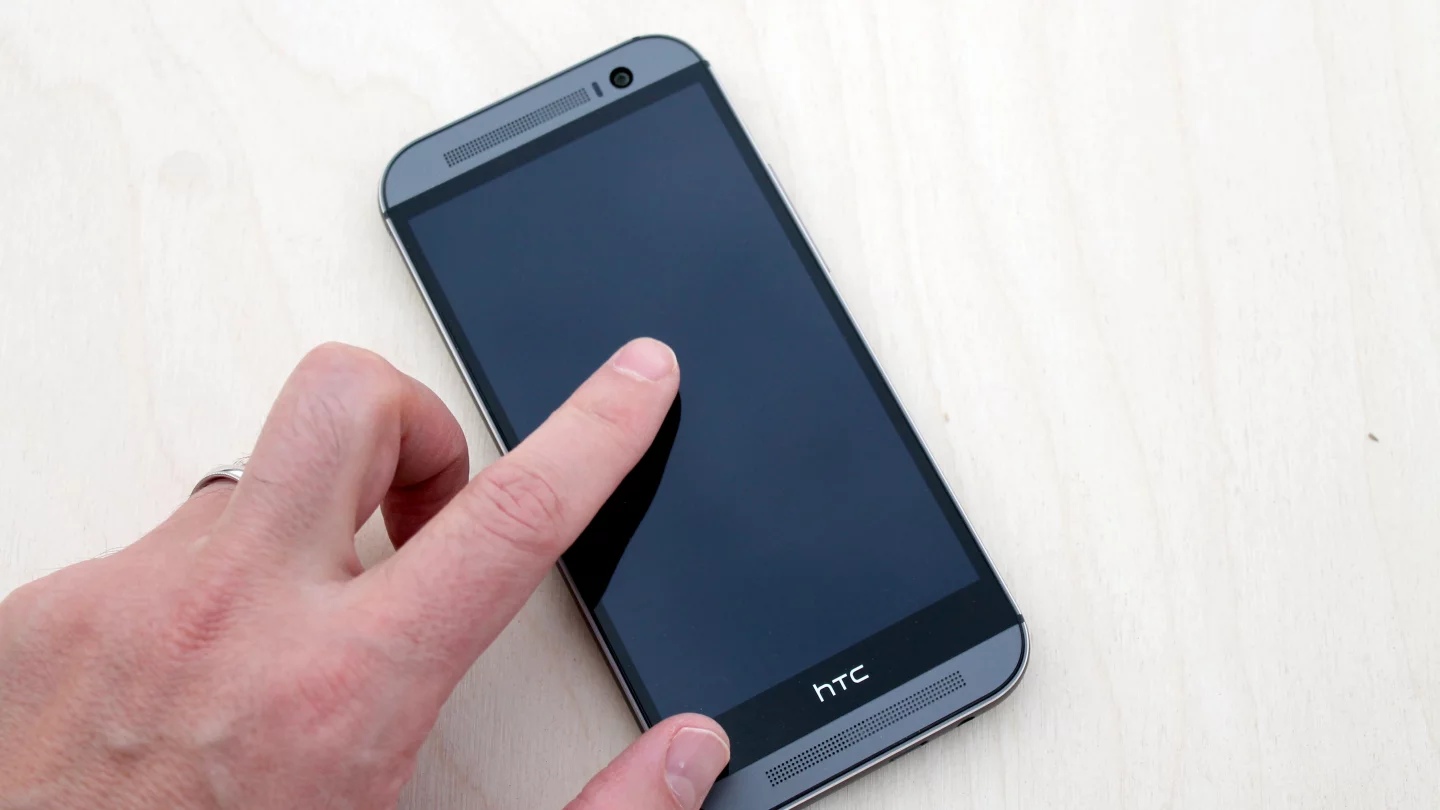 Motion Launch lets you jump to your home screen by sliding up on your sleeping phone's screen