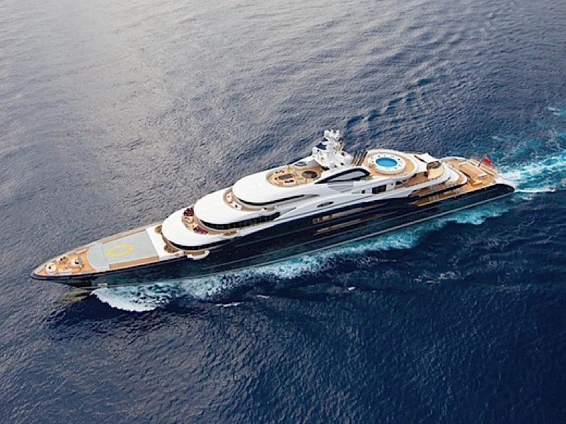 DISPLACEMENT MOTOR YACHT 3000GT AND ABOVE winner Serene