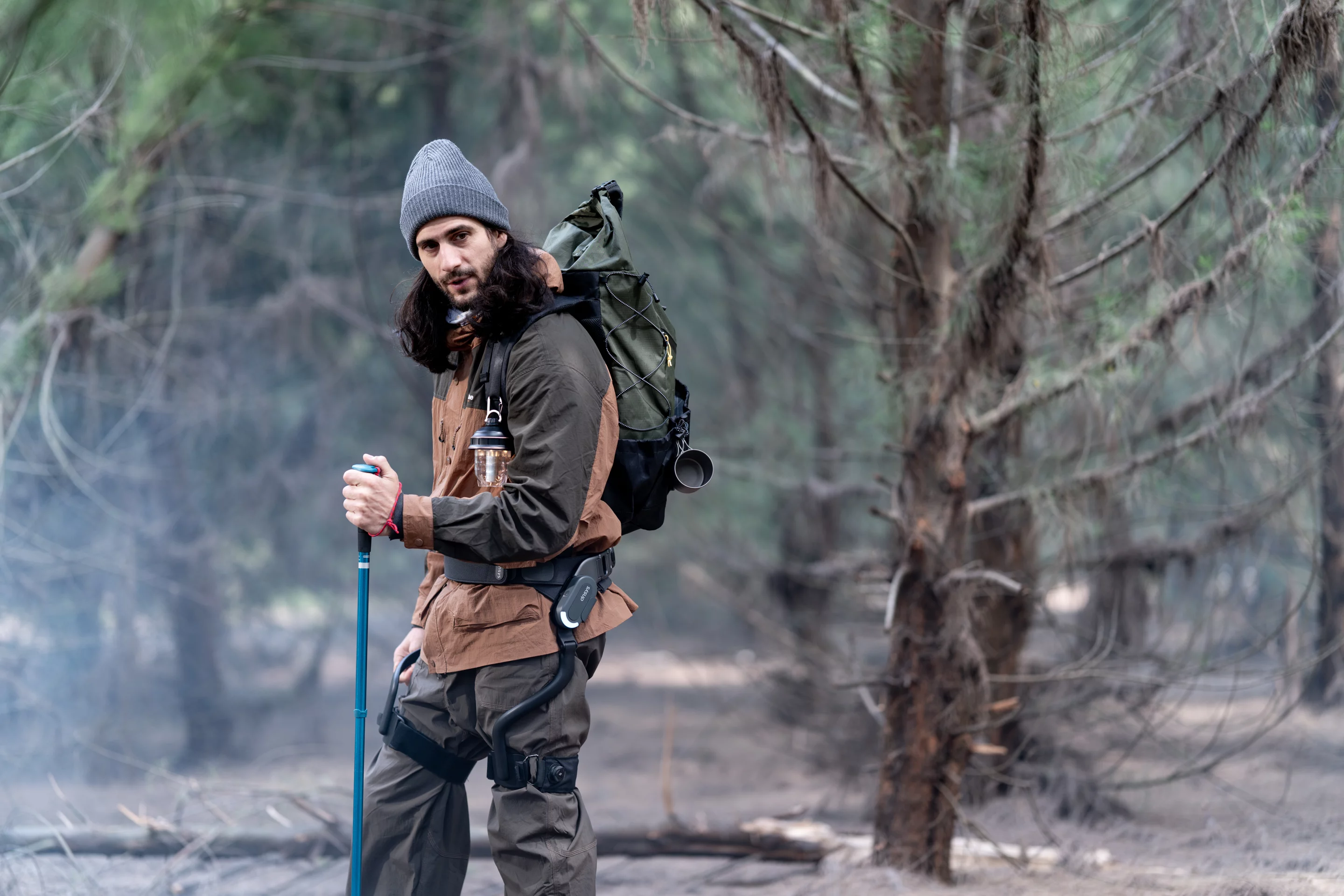 The Dnsys X1 is designed so you can load up a backpack and feel like you're hiking without one