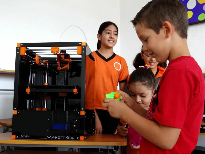 Materials the MM1 is capable of printing include ceramic, Play-Doh, batter, rubber, plastics and conductive material