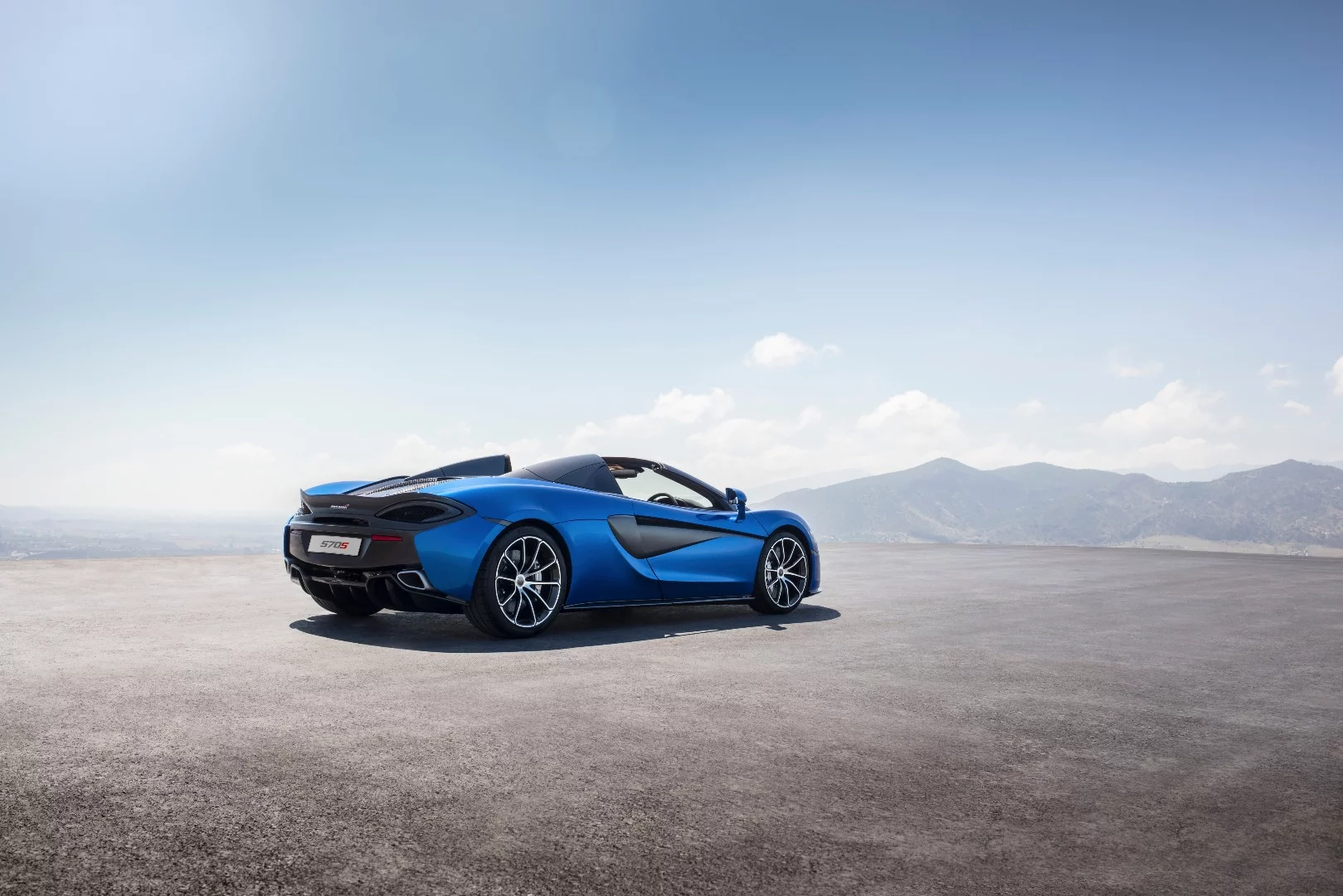 The 570S Spider will hit 100 km/h in 3.1 seconds
