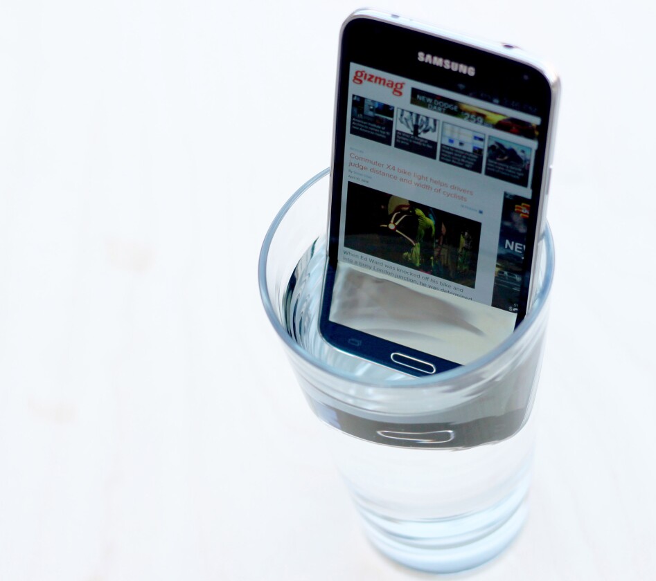 Water resistance is always a nice bonus, and the GS5 looks to live up that billing so far