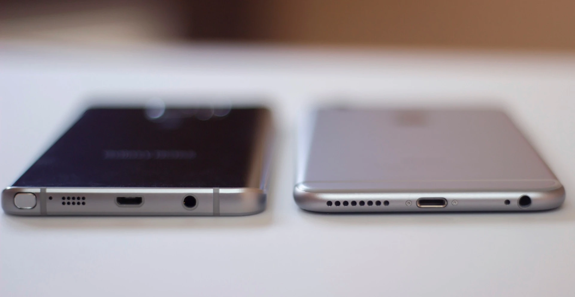 Samsung's designers may have borrowed from the latest iPhones when designing the frames of its 2015 flagships