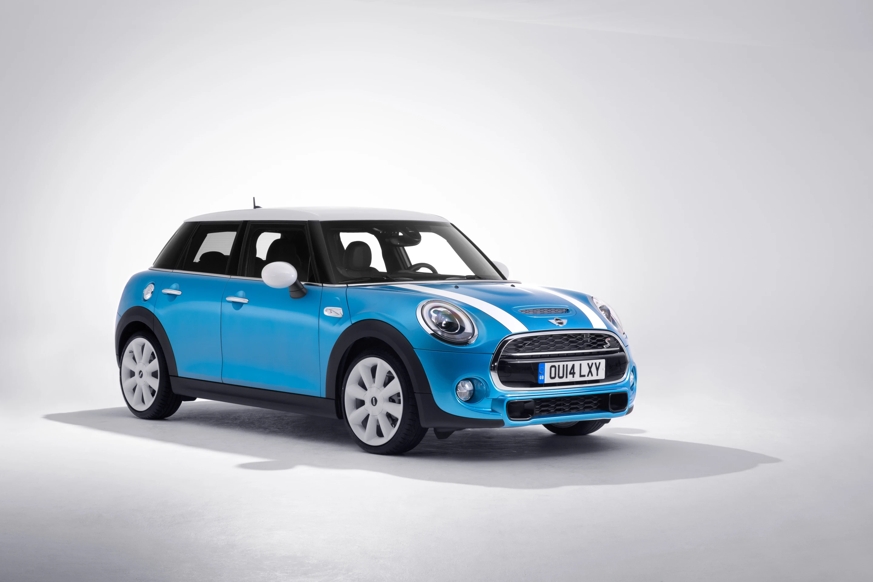 The Mini 5-door has a redesigned central cosole