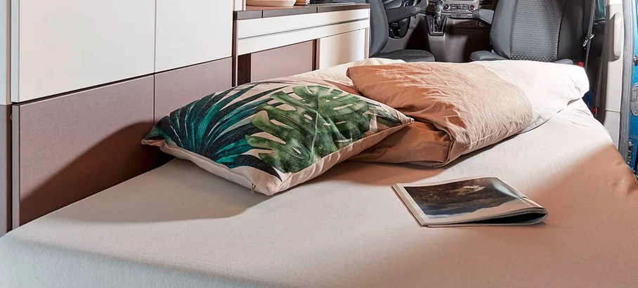Those who want enough space for a small family can carry the two-seat rear bench that folds into a second bed