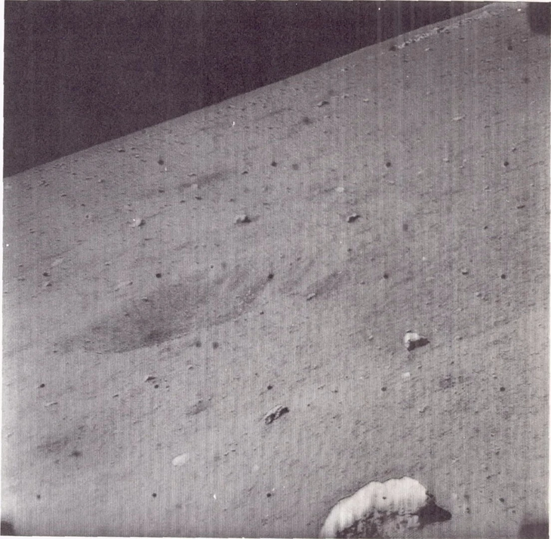 The lunar surface from Surveyor I