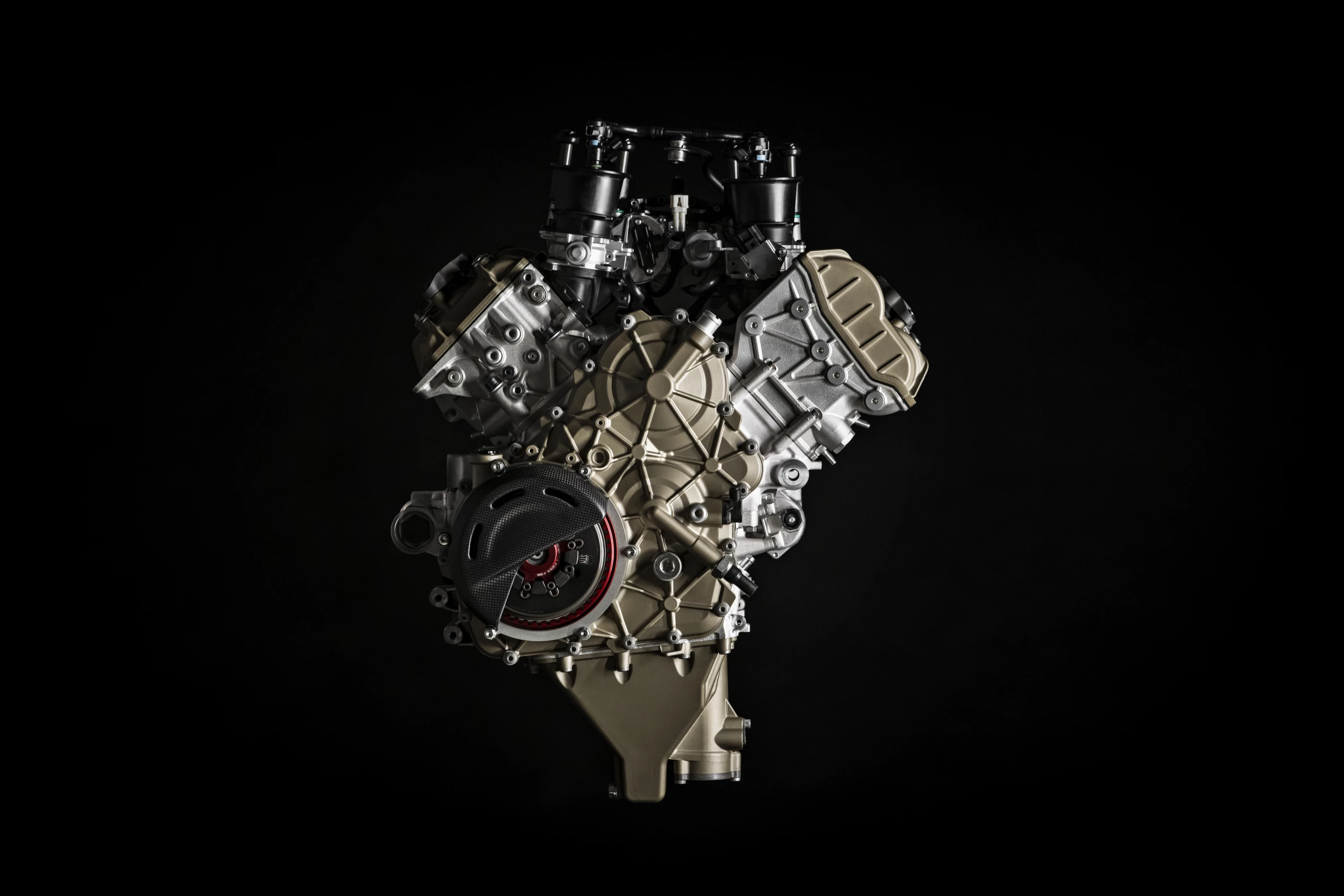 The Desmodesici Stradale R V4 engine