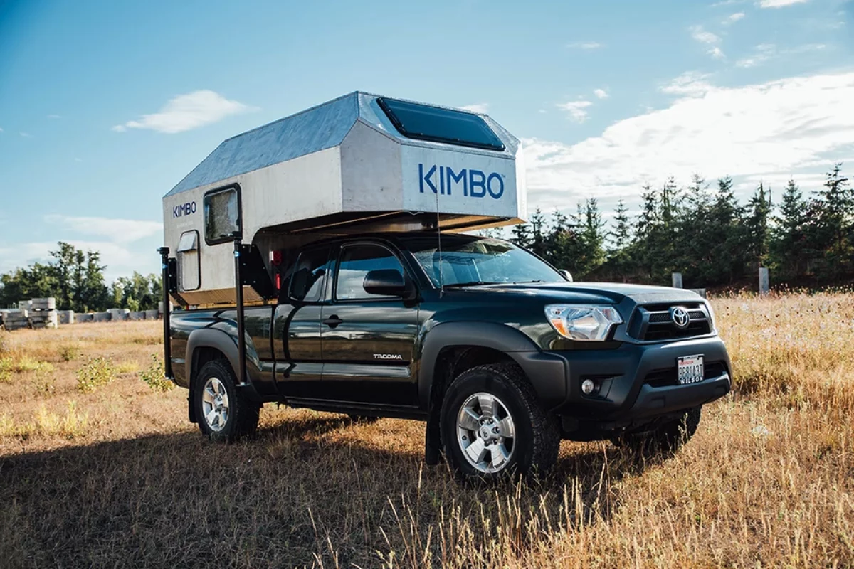 The 6 series Kimbo camper fits midsize trucks
