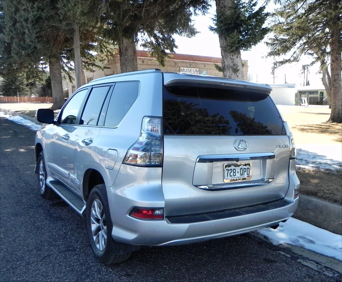 From the rear, the square back and lack of taper in the bodywork suggests that the GX 460 is a bulky offroader