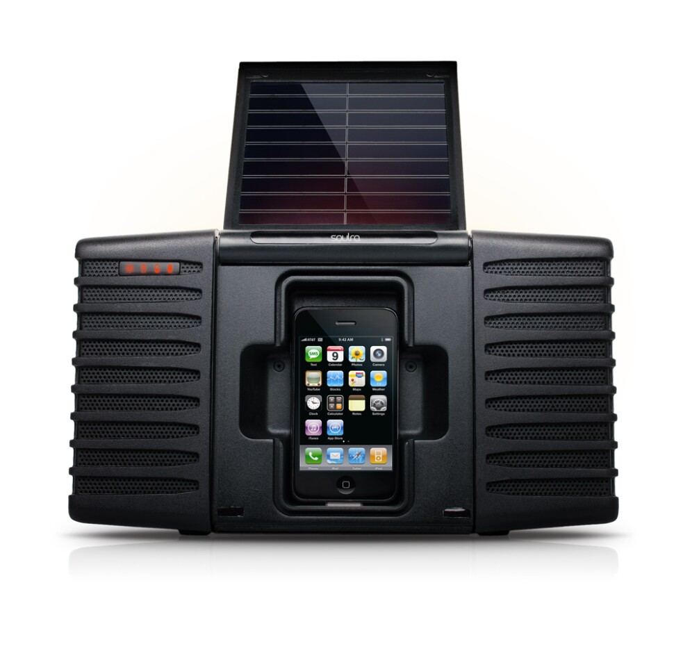 The Soulra belts out the tunes via a pair of 11W full-range speaker drivers