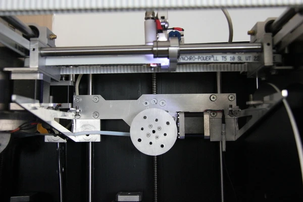 Interior of a FABtotum machine