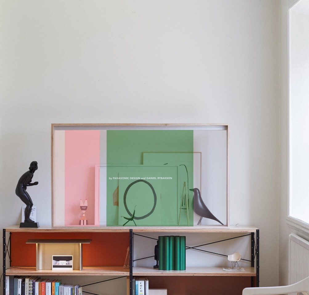 When powered on, the transparent OLED display concept can show vivid images and text onscreen, but can also serve as a source of ambient lighting to brighten up the room