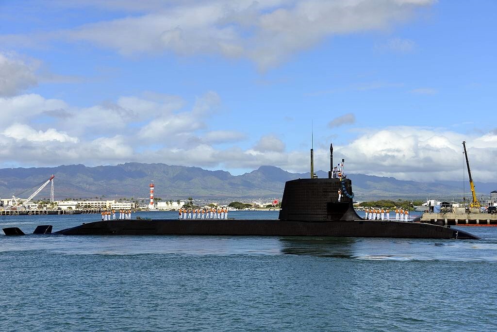 A Soryu-class submarine visiting Pearl Harbor