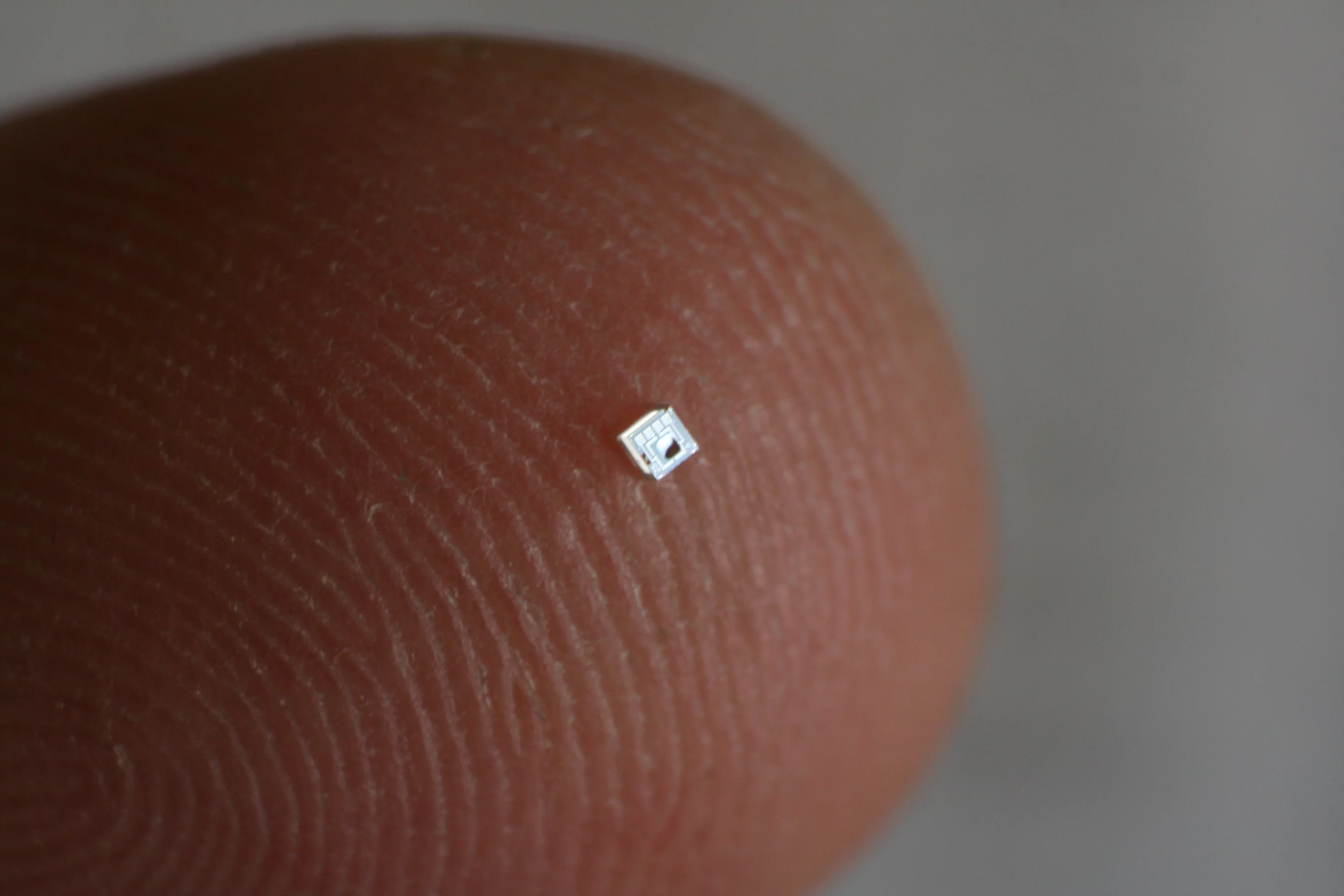 One of the new injectable pressure sensors