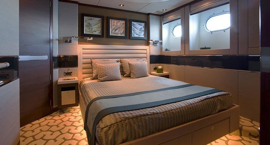 M/Y Aurelia bedroom