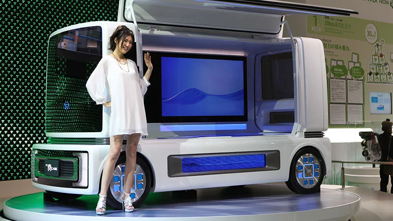 Daihatsu "shoCase" hybrid concept vehicle