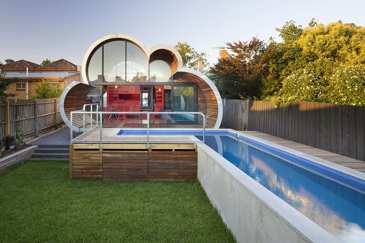 An unassuming Edwardian house in an equally unassuming Melbourne suburb has undergone a remarkable cloud-shaped extension