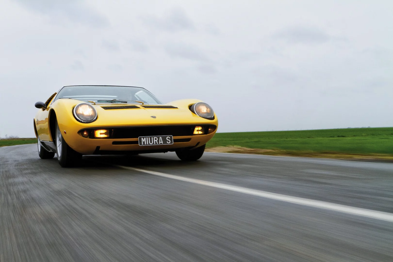 This 1971 Lamborghini Miura P400 S by Bertone is estimated to sell for between €900,000 and €1,400,000 at RM-Sotheby's Villa Erba auction on May 23, 2015. Image: Bernard Canonne and RM-Sotheby's