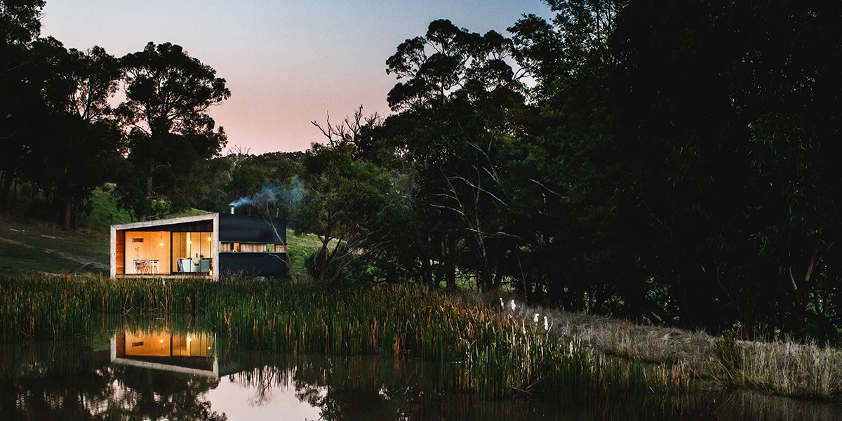 The house is situated on an appealing plot (Photo: Branch Studio Architects)