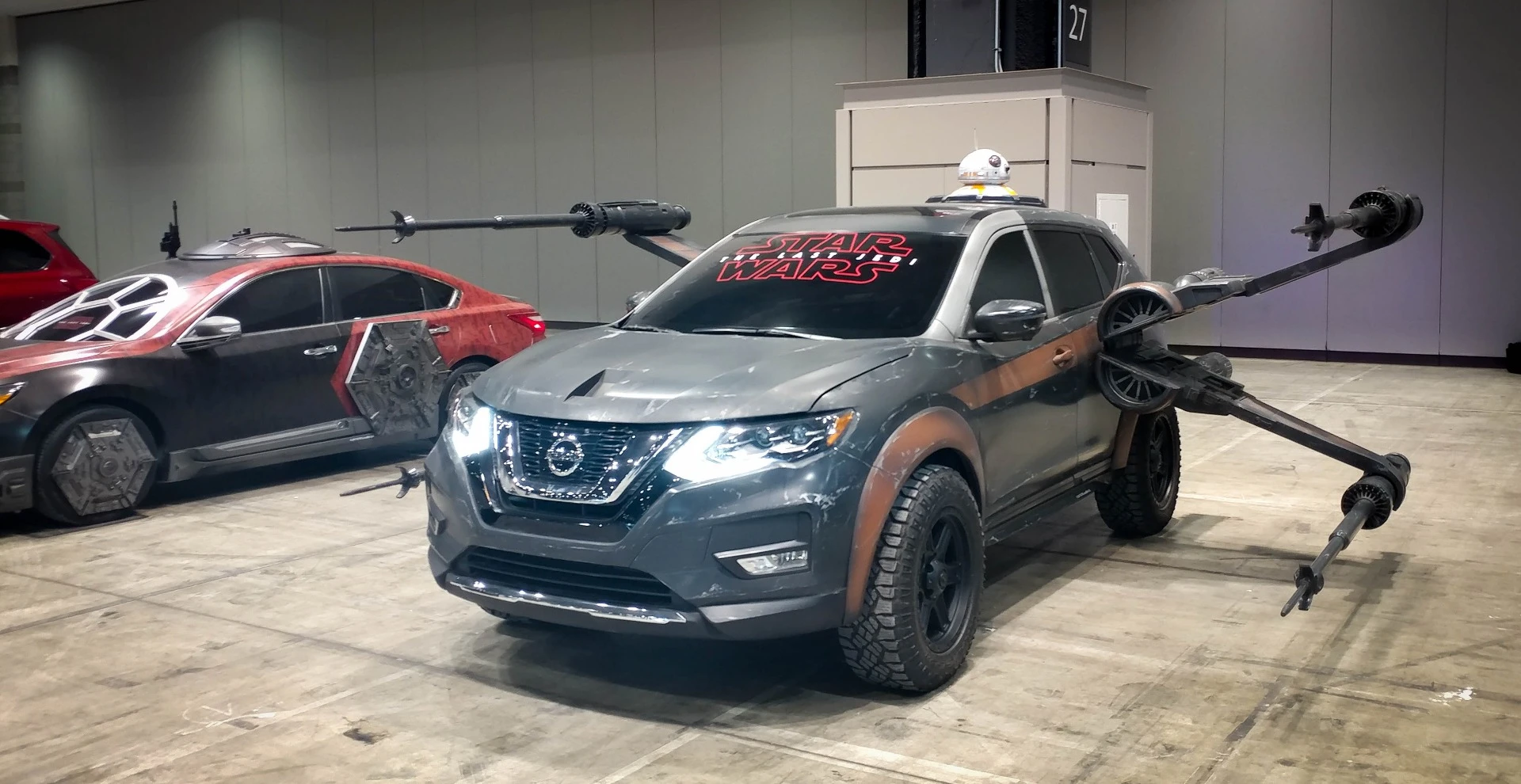 Nissan's collaboration with Star Wars continues with this X-wing fighter-inspired Murano complete with BB-8 behind the cockpit