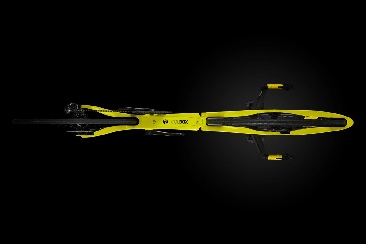 An underside view of the Ceepo Shadow-R