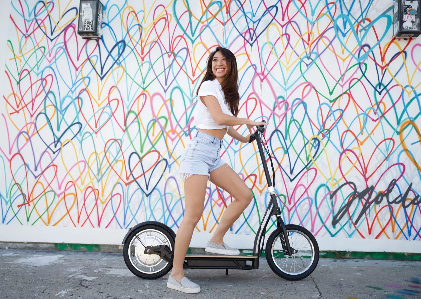 The EcoSmart SUP's battery should be good for up to 12 miles per charge