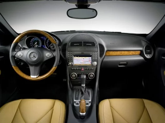 SLK 350 with sports engine, interior