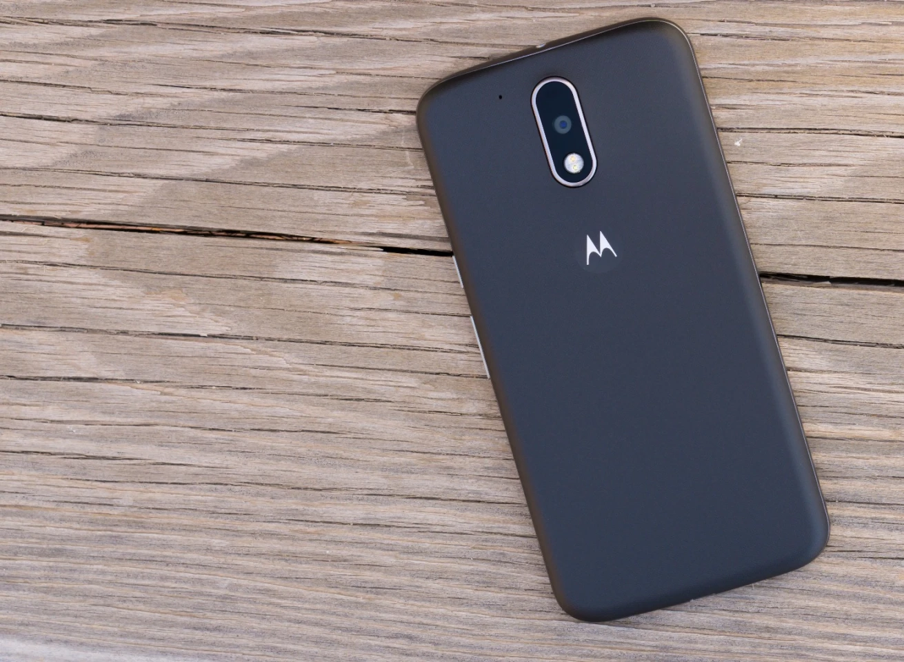 The phones' build is attractive and comfortable in hand