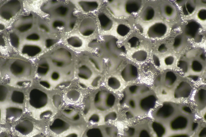 Aluminum-Cemet at 40x magnification