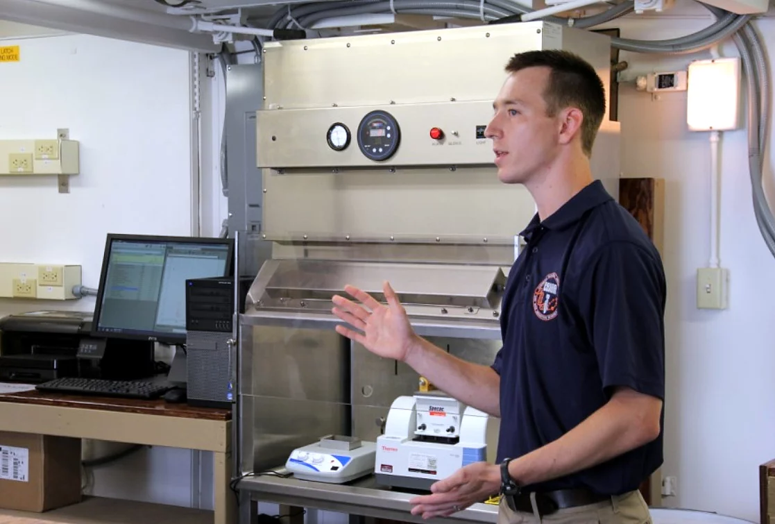 A fully equipped lab for analysis and data management is a critical component of the FDHS