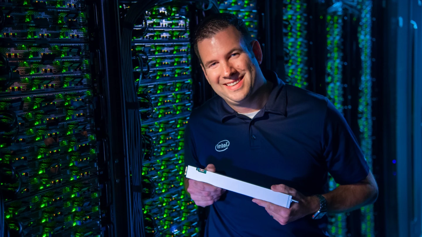 32 of Intel's new P4500 SSDs can fit into one standard server slot, for a total of 1 PB of data storage per slot