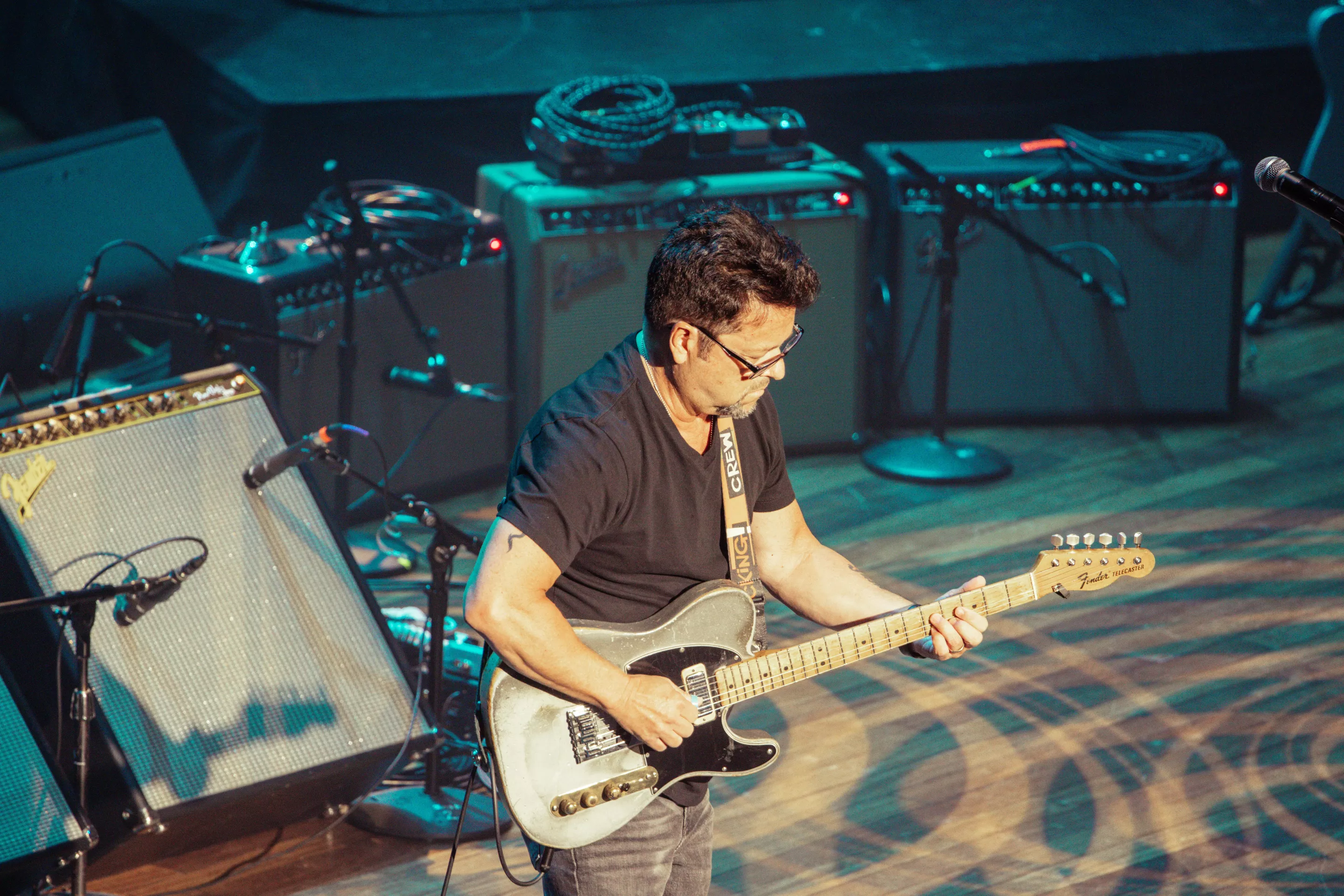 One of the most recorded guitar players around, Grammy-winning Brent Mason