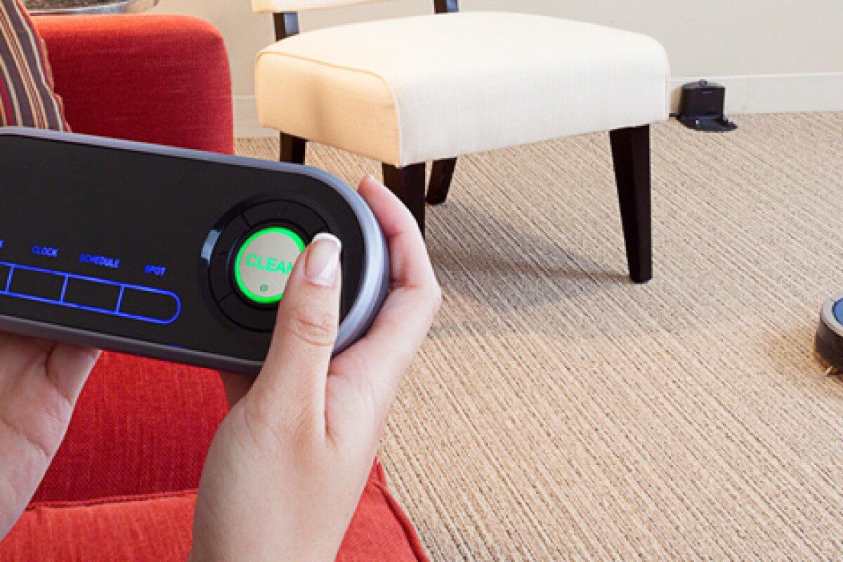 New Roomba robovac features a wireless command center